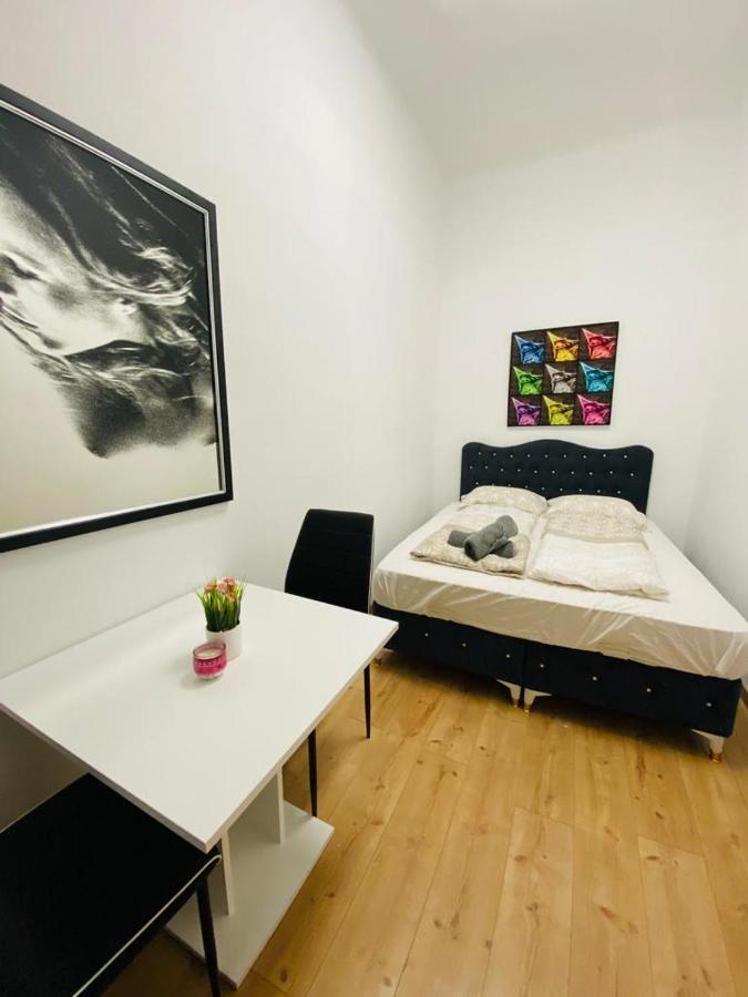 Quad-Room Near Prater Stern Wiedeń Zewnętrze zdjęcie